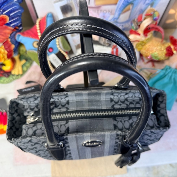 Coach Legacy Signature Stripe Candace Carryall - Picture 5 of 12